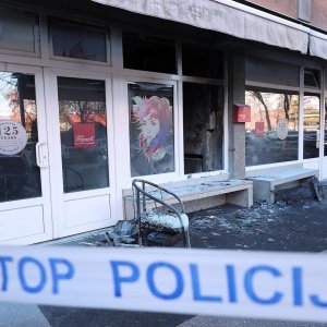 Zagreb: Noćas odjeknula eksplozija i buknuo požar u kafiću na Knežiji