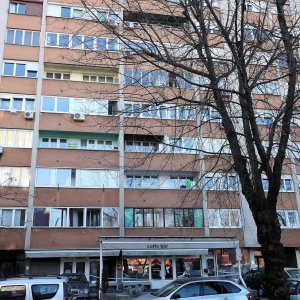 Zagreb: Noćas odjeknula eksplozija i buknuo požar u kafiću na Knežiji