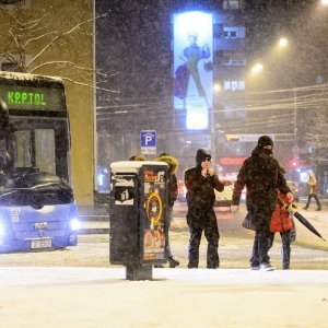 Snijeg u Zagrebu i Sisku