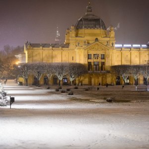 Snijeg u Zagrebu i Sisku