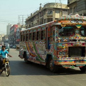 Pakistanski autobusi