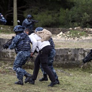 Vojna vježba za Plenkovićeva posjeta vojarni 116. brigade HV-a u Pločama