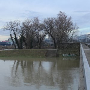 Sava se u Zagrebu izlila iz korita