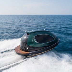 Royal Jet Capsule