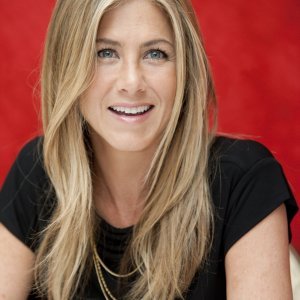 Frizure Jennifer Aniston