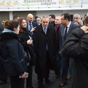 Gradonačelnik Zagreba Milan Bandić posjetio Pčelarski sajam