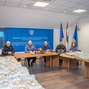 Policija zaplijenila 61 kilogram marihuane