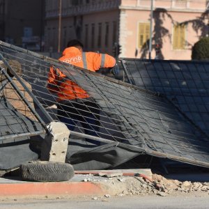 Šibenik: Bura bacale ograde na gradilištu podzemne garaže na Poljani