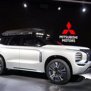 Mitsubishi Motors Engelberg Tourer