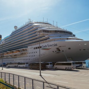 Novoizgrađeni cruiser Costa Venezia uplovio je u srijedu u Grušku luku