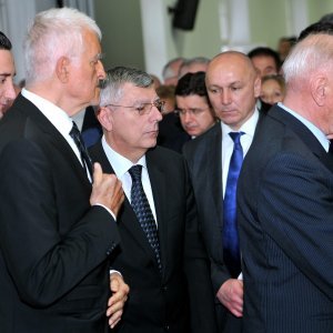 Tomislav Madžar, Zvonko Kusić, Željko Reiner, Robert Markt, Franjo Gregurić