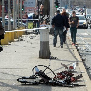 Prometna nesreca na krizanju Avenije Dubrava i Kapucinske ulice