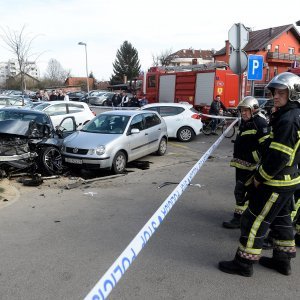 Prometna nesreca na krizanju Avenije Dubrava i Kapucinske ulice