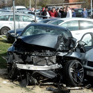 Prometna nesreca na krizanju Avenije Dubrava i Kapucinske ulice