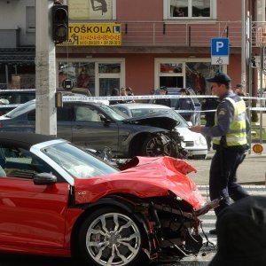 Prometna nesreca na krizanju Avenije Dubrava i Kapucinske ulice