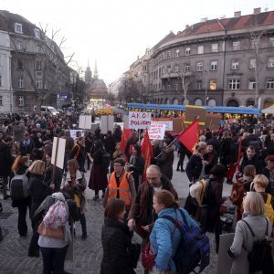 Marš povodom Dana žena