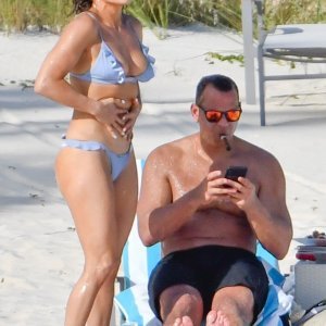 Jennifer Lopez i Alex Rodriguez uživaju na Bahamima