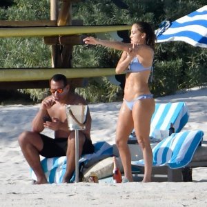 Jennifer Lopez i Alex Rodriguez uživaju na Bahamima