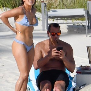 Jennifer Lopez i Alex Rodriguez uživaju na Bahamima