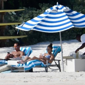 Jennifer Lopez i Alex Rodriguez uživaju na Bahamima