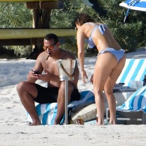 Jennifer Lopez i Alex Rodriguez uživaju na Bahamima