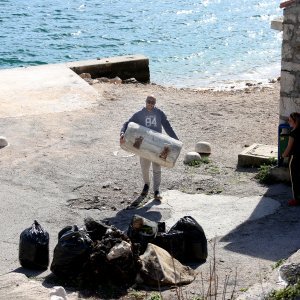 Trashtag izazov u Zatonu