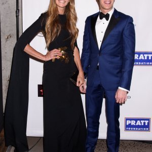 Elle Macpherson i Arpad Flynn Alexander Busson