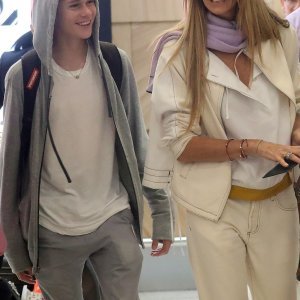 Elle Macpherson i Aurelius Cy Andrea Busson