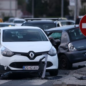 Prometna nesreća kod Velike Mlake