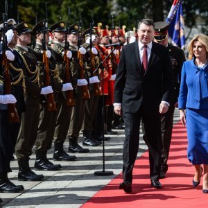 Kolinda Grabar-Kitarović i latvijski predsjednik Raimonds Vejonisom