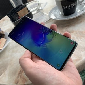 Samsung Galaxy S10+