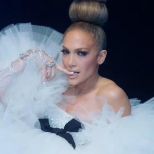 Jennifer Lopez novi spot 'Medicine'