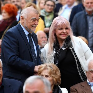 Stjepan Mesić i Hanka Paldum