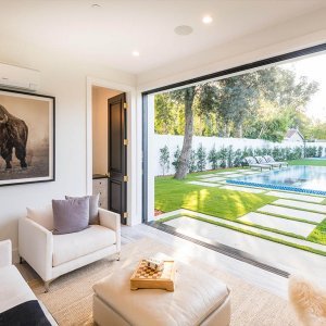 Nova kuća Justina Hartleya u Kaliforniji
