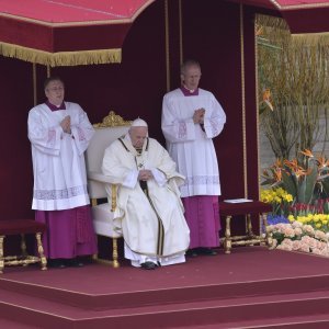 Papa Franjo u Uskrsnoj poruci osudio terorističke napade u Šri Lanki