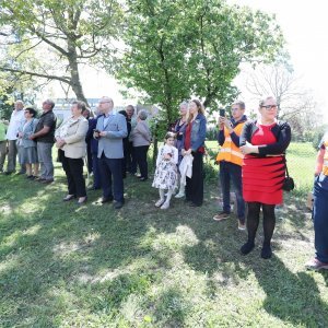 Paljenje uskrne vuzmice u općini Gradac