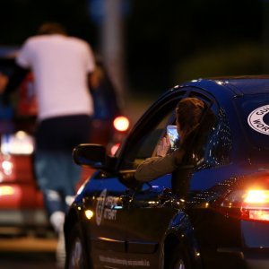 Tomislav Lubenjak obara Guinnessov rekord u guranju automobila na 100 kilometara