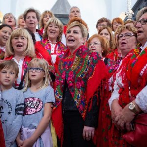 Rab: Predsjednica RH prisustvovala proslavi zavjetnog blagdana i procesiji za "Križima"