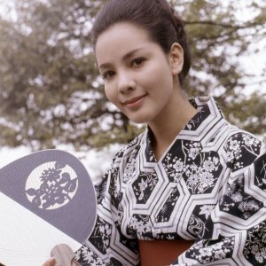 Mie Hama - 'Samo dvaput se živi'