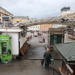 Zbog jakog nevremena na tržnici Dolac tek dvije prodavačice