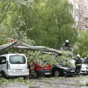 Razbijeni automobili u Sopotu