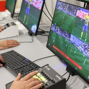 U nogometnoj akademiji HNS-a predstavljena VAR tehnologija