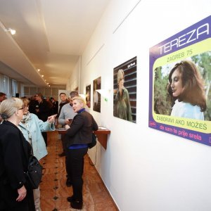 Izložba fotografija s omota ploča Jugotona