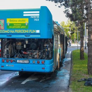 Zapalio se ZET-ov autobus