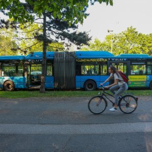 Zapalio se ZET-ov autobus