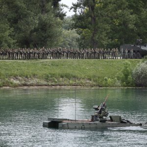 Obilježavanje 28. rođendana Hrvatske vojske na jarunskom jezeru