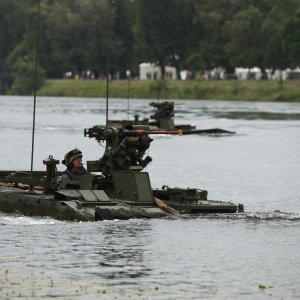 Obilježavanje 28. rođendana Hrvatske vojske na jarunskom jezeru