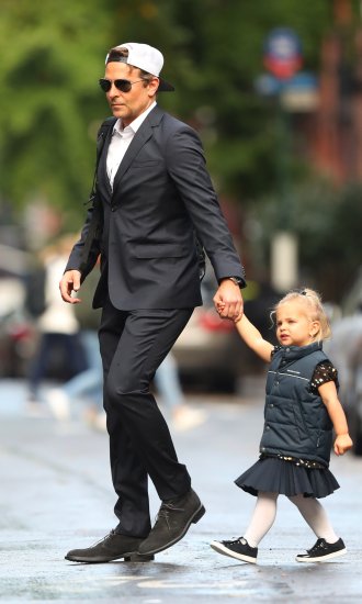 Bradley Cooper sa kćerkicom Leom