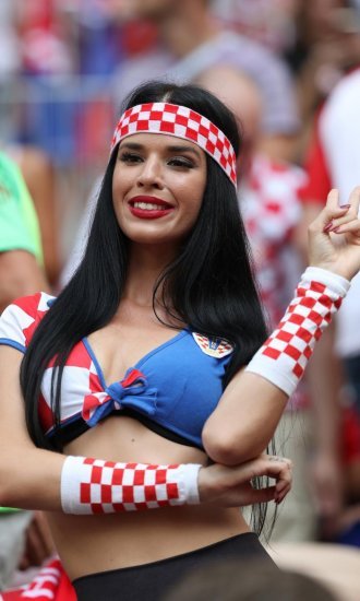 Moskva: Navijači na tribinama uoči finalne utakmice između Francuske i Hrvatske