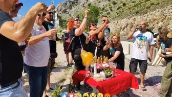 RUŠENJE uz obalu